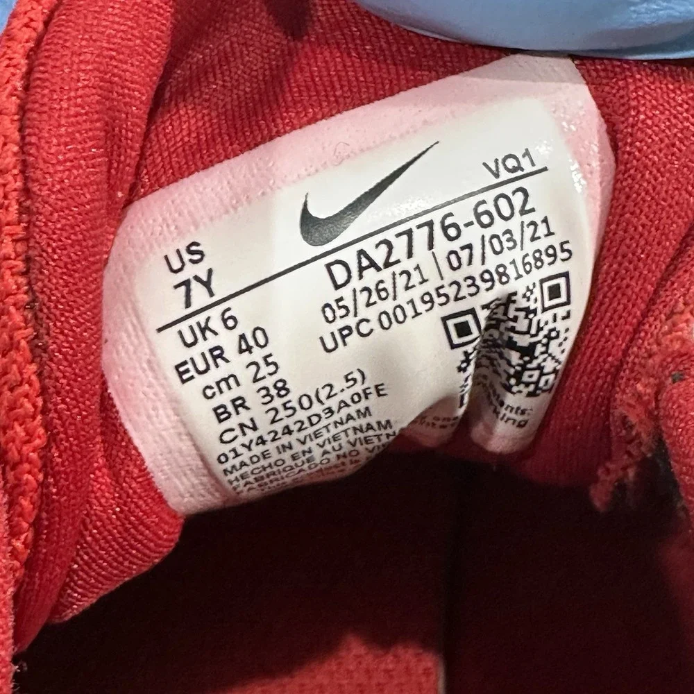 Nike Footwear Nike Star Runner Shoes Red White Black Size 7Y